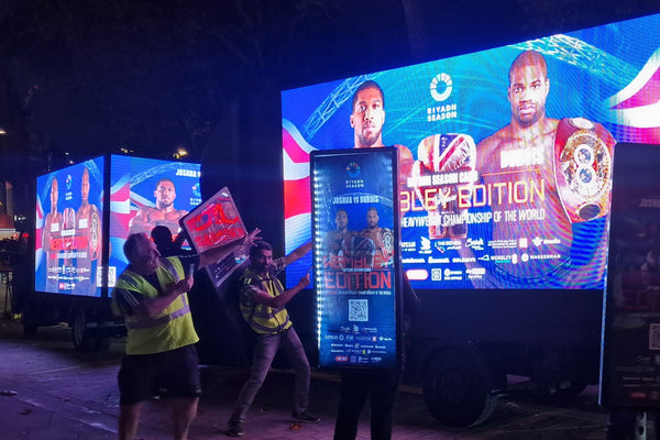 Hire Digital Advertising Van Very Good Price starting from £599 |Star Digital Advans