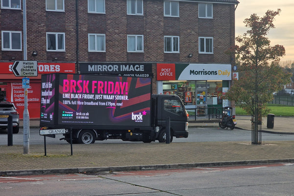 🚚 𝐓𝐫𝐚𝐧𝐬𝐟𝐨𝐫𝐦 𝐘𝐨𝐮𝐫 𝐁𝐫𝐚𝐧𝐝 𝐰𝐢𝐭𝐡 𝐌𝐨𝐛𝐢𝐥𝐞 𝐀𝐝𝐯𝐞𝐫𝐭𝐢𝐬𝐢𝐧𝐠! 🚚